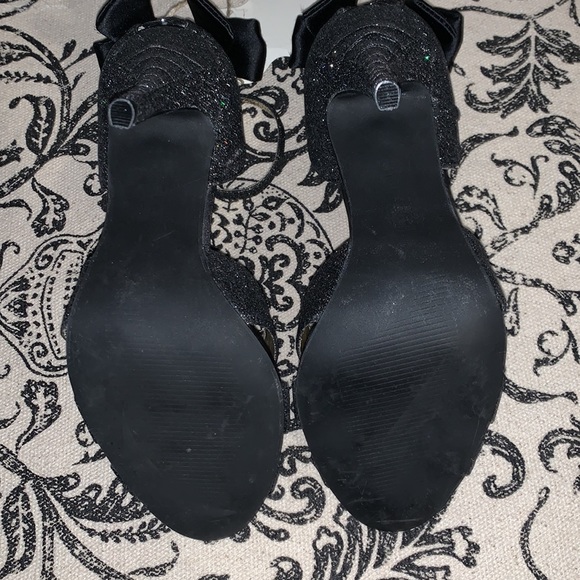 Steve Madden Luxe Heels - Picture 5 of 6